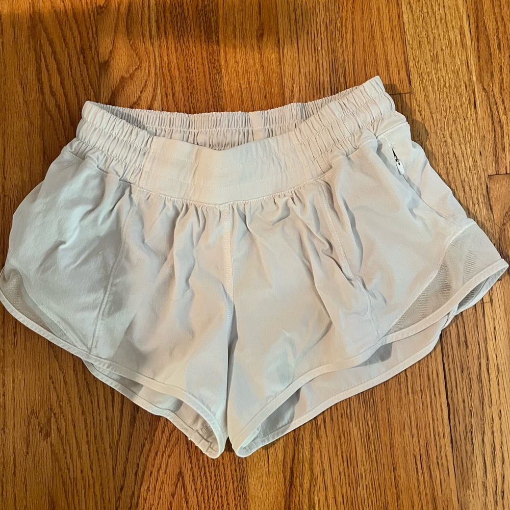 Lululemon Hotty Hot shorts size 4